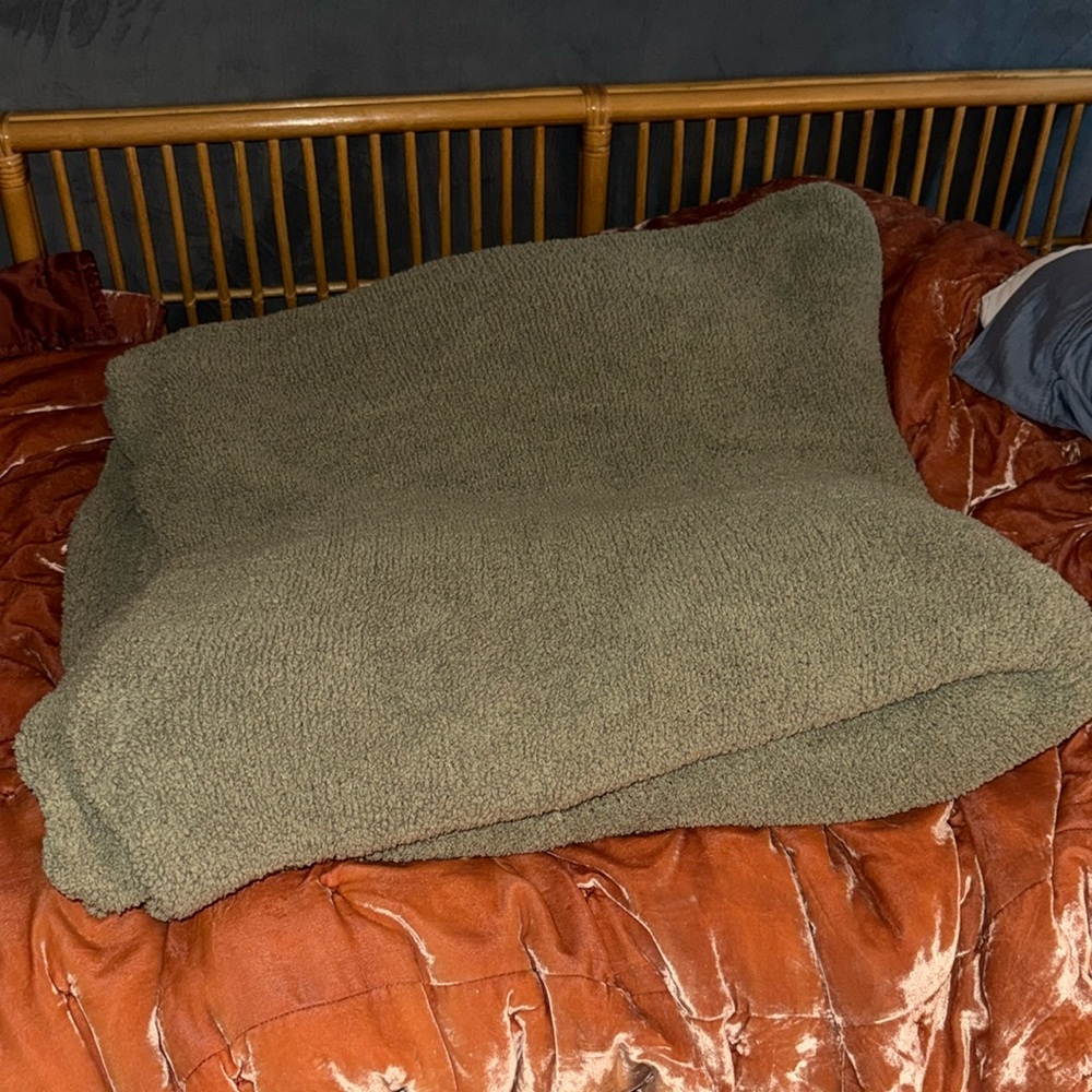 King size threshold, target blanket brand new